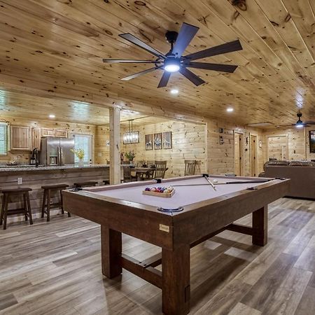 Hidden Creek, Pool Table, Hot Tub, 1089 Free Tickets Each Paid Day, Dollywood And More แกตลิงเบิร์ก ภายนอก รูปภาพ